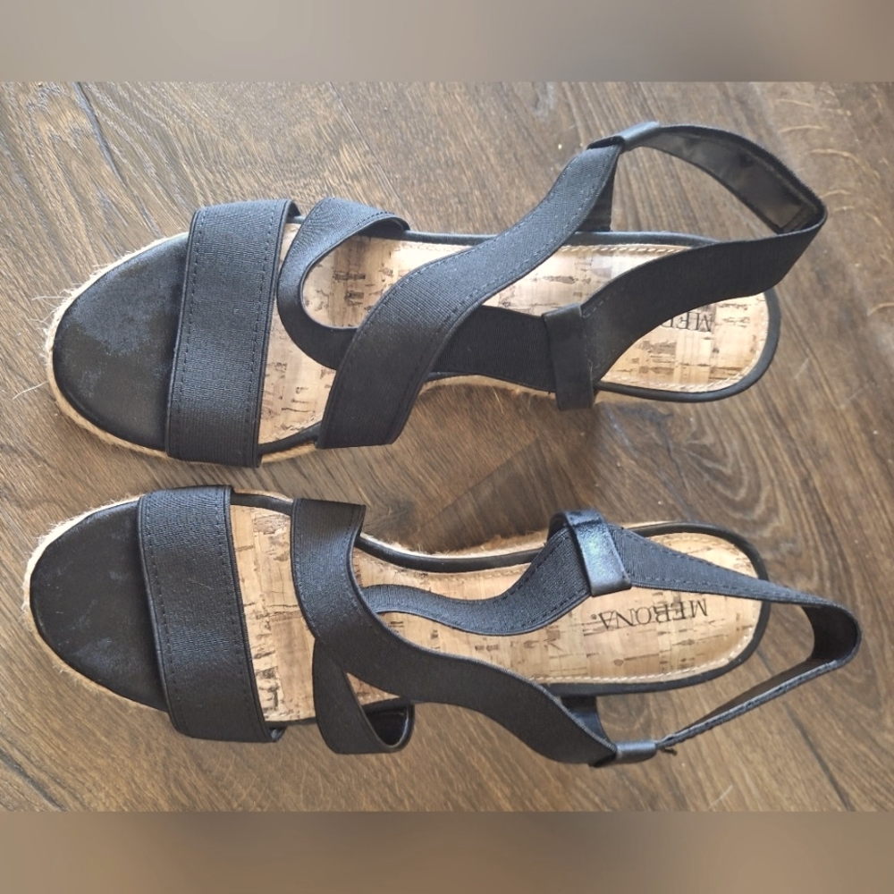 MERONE BLACK 3" WEDGE HEELS ELEGANT CORK DESIGN. WORN ONCE - Picture 2 of 8